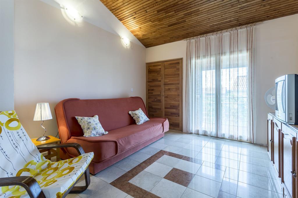 Apartment Srecko Vinišće المظهر الخارجي الصورة