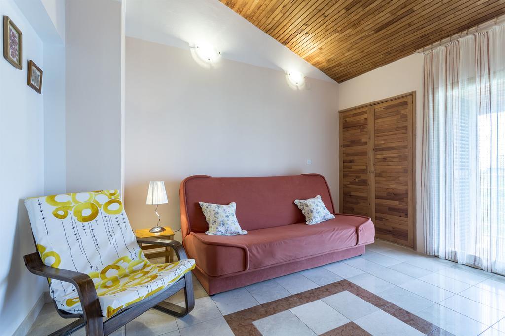 Apartment Srecko Vinišće المظهر الخارجي الصورة