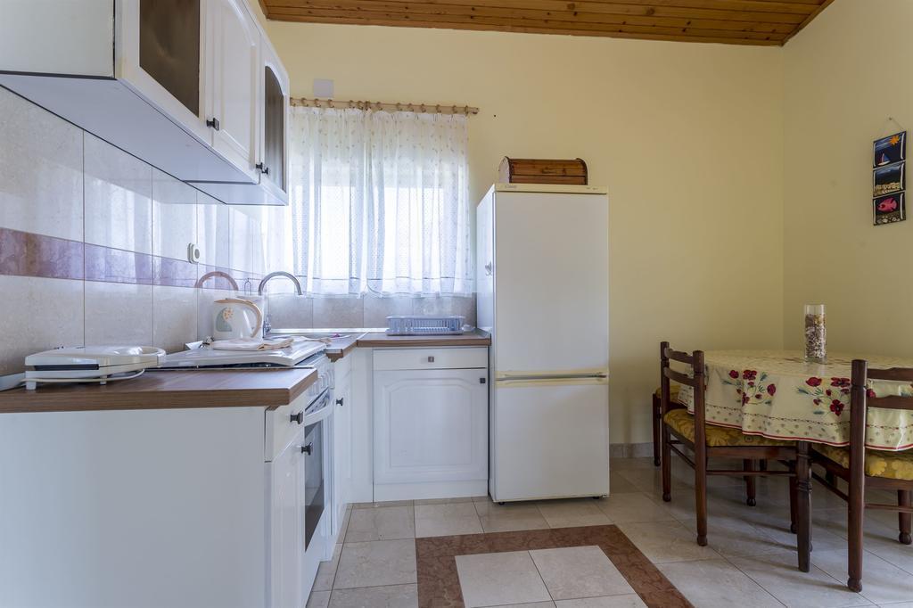 Apartment Srecko Vinišće المظهر الخارجي الصورة